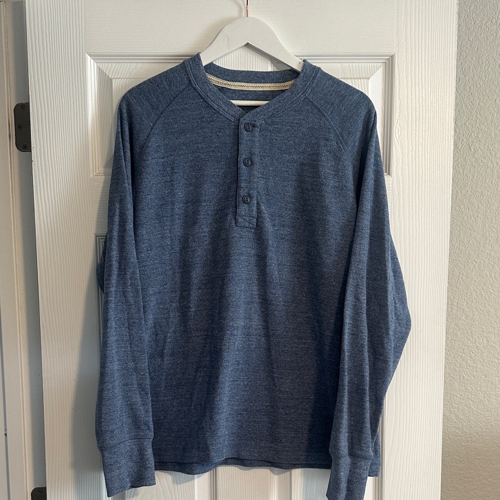 L.L. Bean Men's Long Sleeve Blue Henley